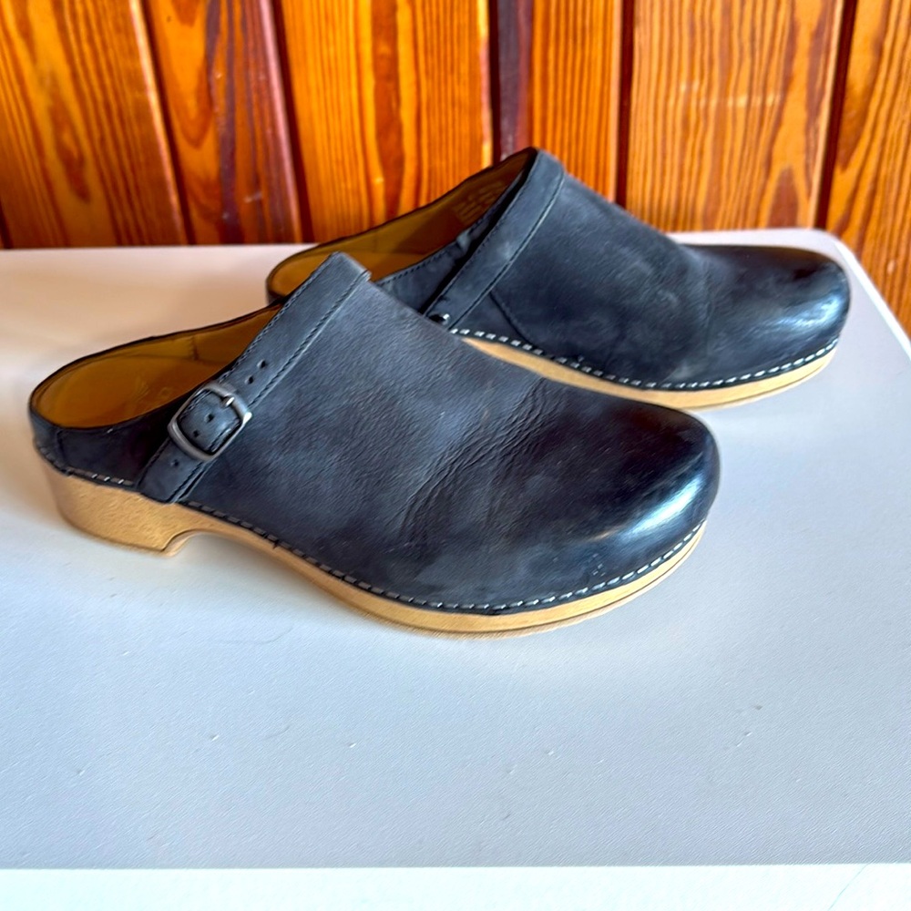 Dansko clogs, black
